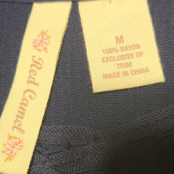 Vintage Navy Blouse with Cap Sleeves, Lace Trim, Size Medium by Red Camel - Picture 4 of 7